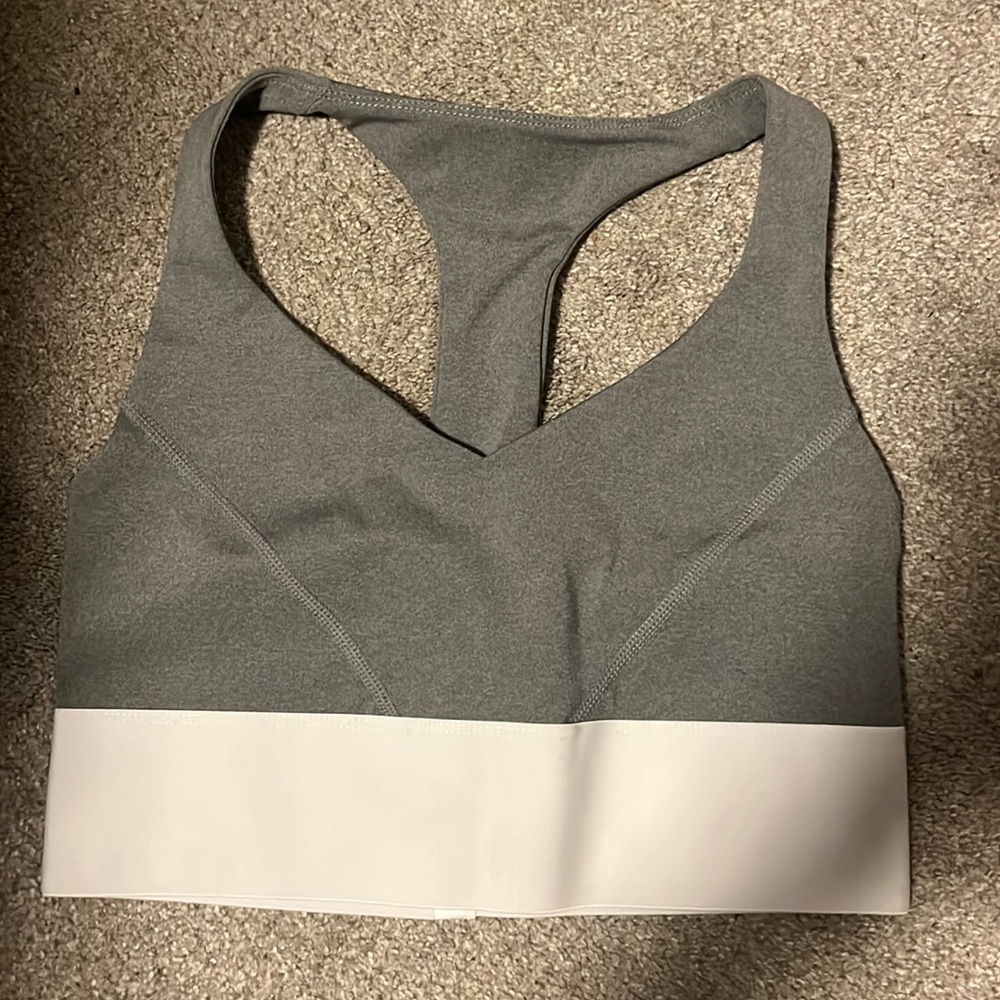 Good American sports bra